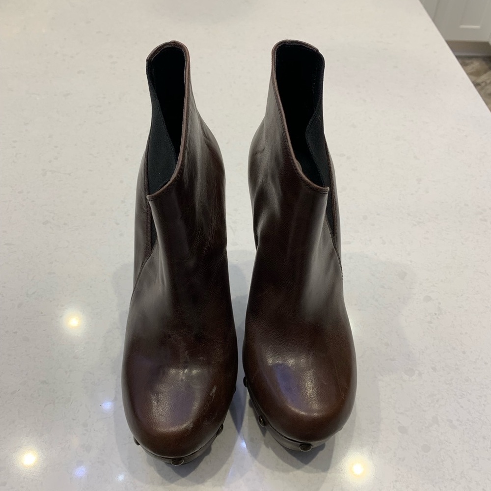 Women shoes